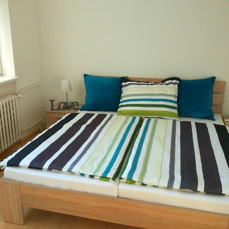 Riverview Apartment Bratislava Eksteriør billede