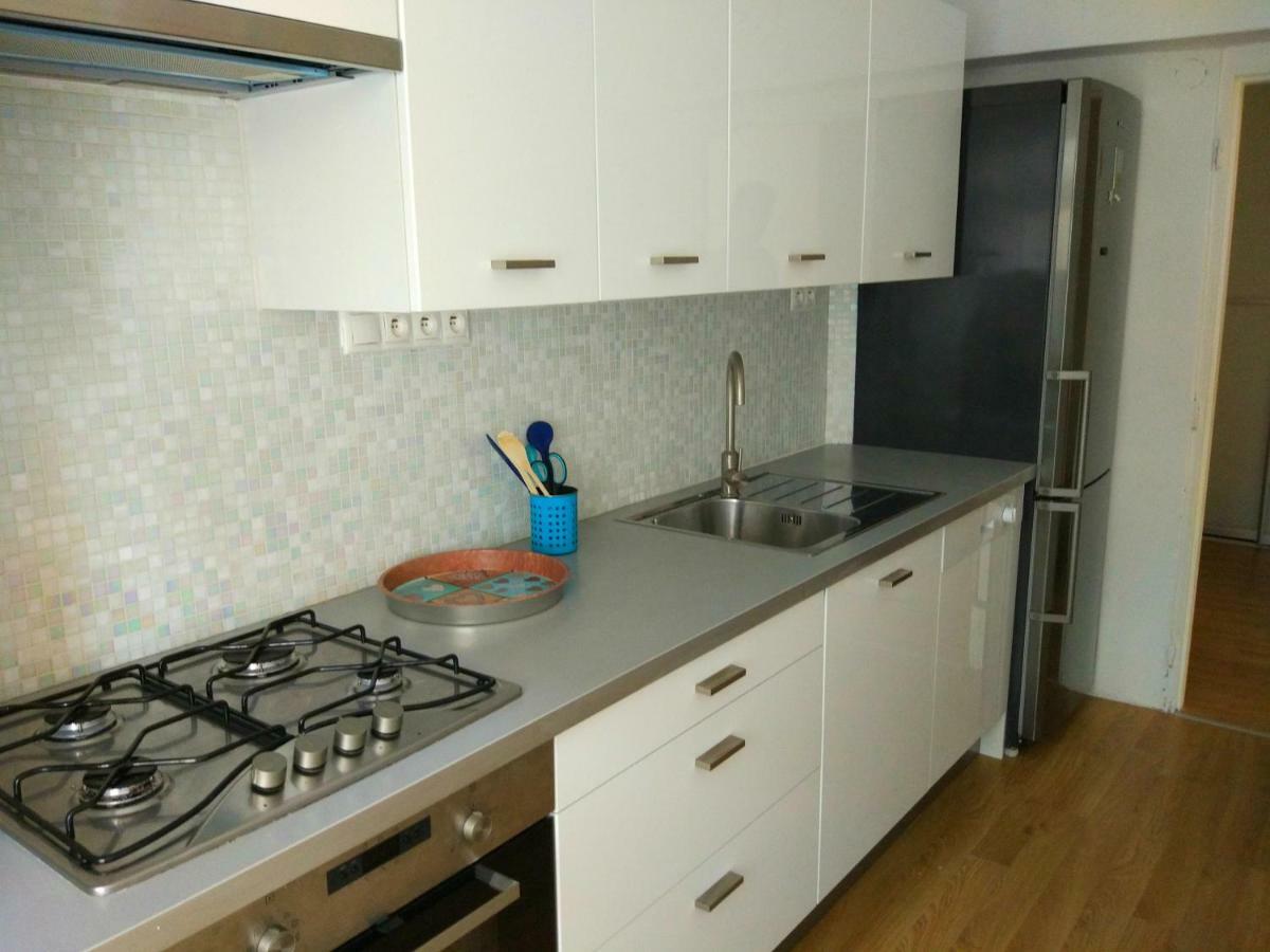 Riverview Apartment Bratislava Eksteriør billede
